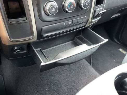Used 2013 RAM 1500 Big Horn RWD image 9