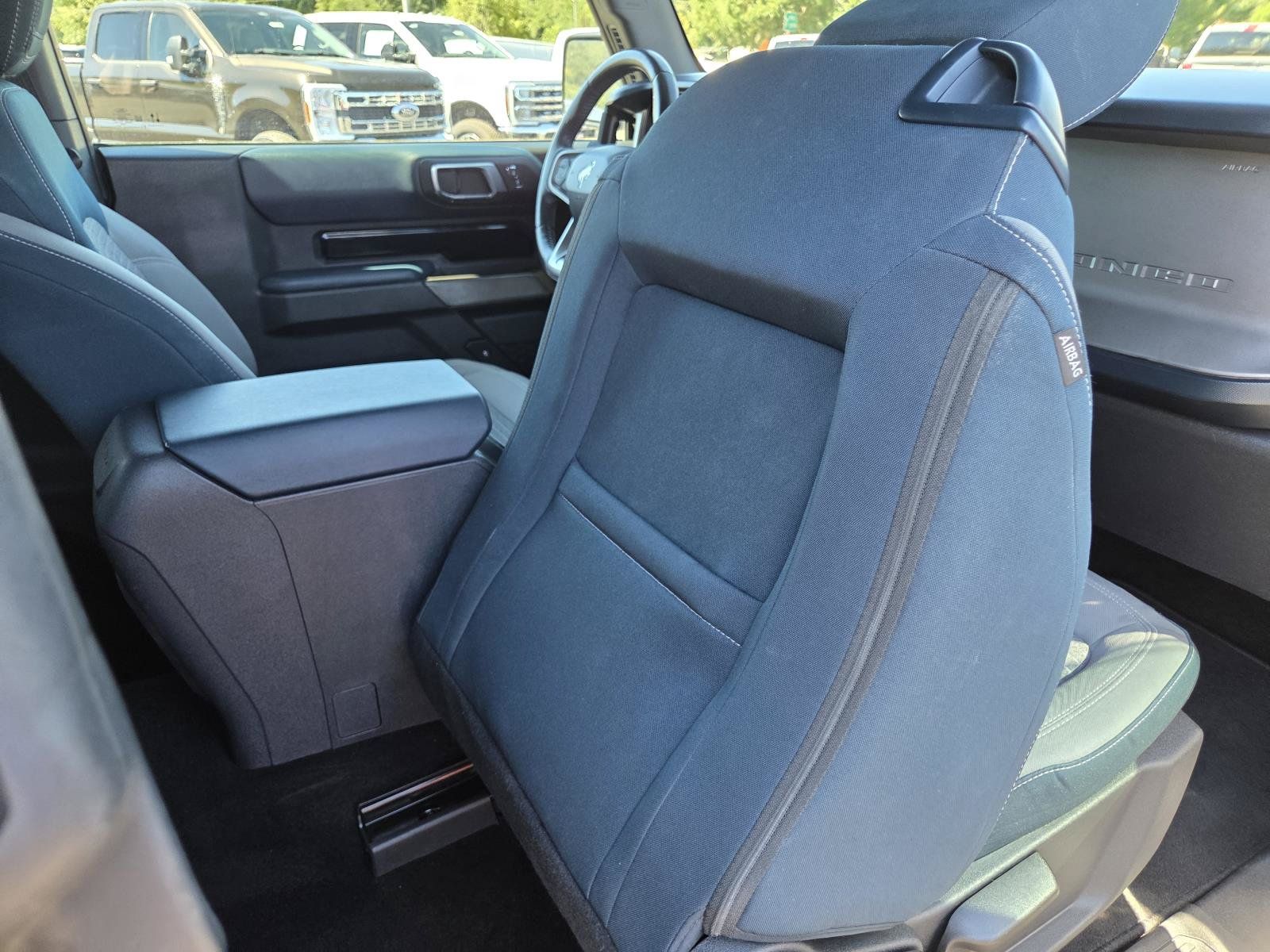 Used 2021 Ford Bronco Outer Banks AWD/4WD image 19
