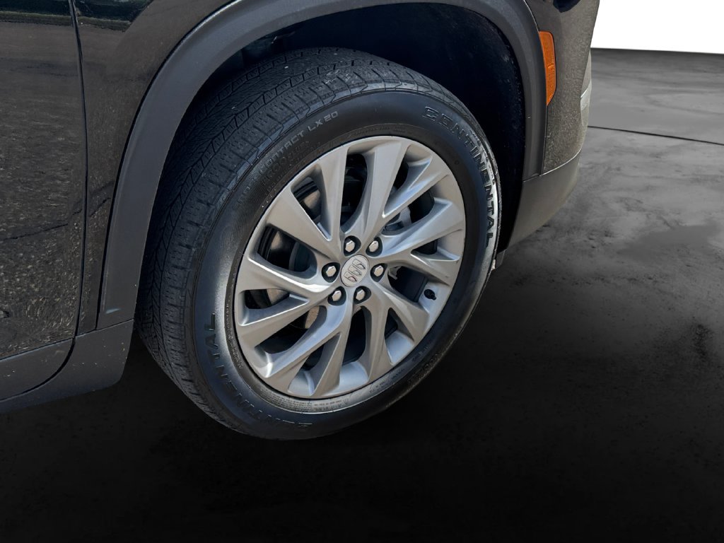 Used 2025 Buick Enclave Preferred AWD/4WD image 12
