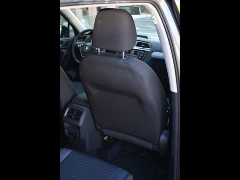 Used 2021 Volkswagen Tiguan S FWD image 27