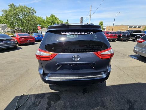 Used 2015 Toyota Sienna LE FWD image 9