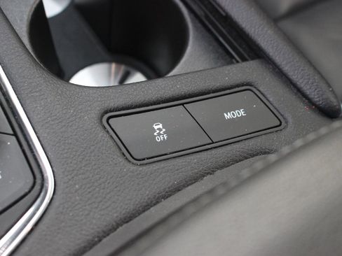 Used 2021 Cadillac XT5 Premium Luxury w/ LPO, Floor Liner Package image 27