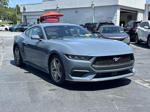 Used 2024 Ford Mustang Coupe RWD image 2