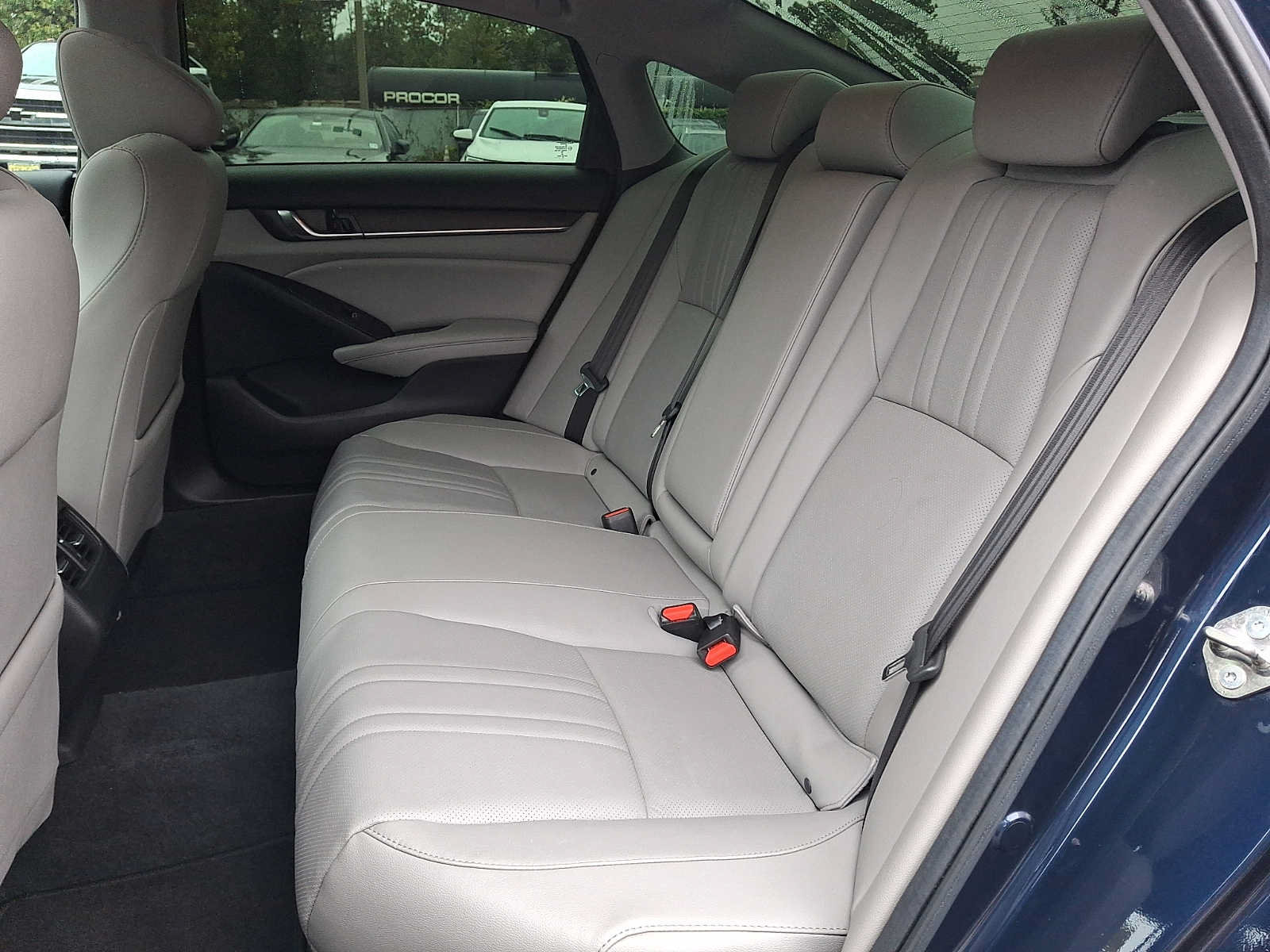 Used 2019 Honda Accord EX-L image 8