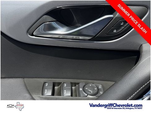 Certified 2025 Chevrolet Blazer LT FWD image 22