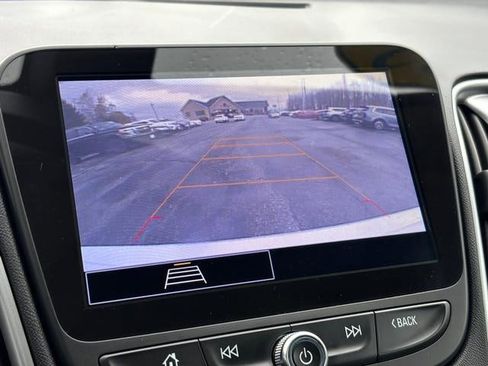 Used 2022 Chevrolet Malibu LT image 24