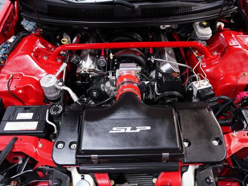Used 2002 Chevrolet Camaro Z28 w/ SS Performance/Appearance Pkg RWD image 3