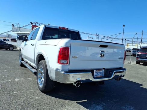 Used 2014 RAM 1500 Laramie w/ Convenience Group image 4