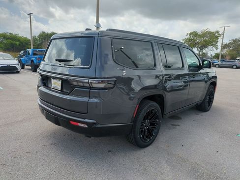 New 2026 Jeep Grand Wagoneer Limited AWD/4WD image 5