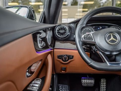 Used 2018 Mercedes-Benz E 400 Cabriolet image 32