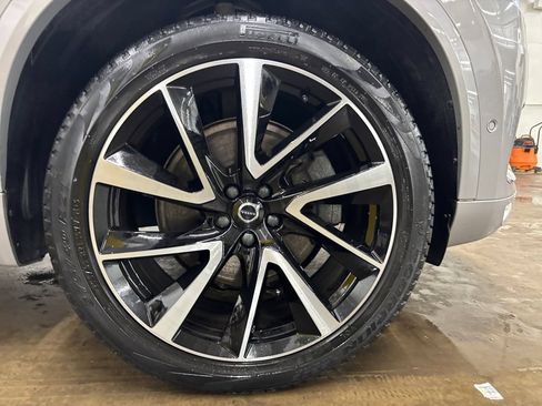 Certified 2023 Volvo XC90 B6 Plus w/ Protection Package Premier AWD/4WD image 37