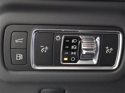 New 2026 Lincoln Nautilus Premier w/ Jet Appearance Package image 23