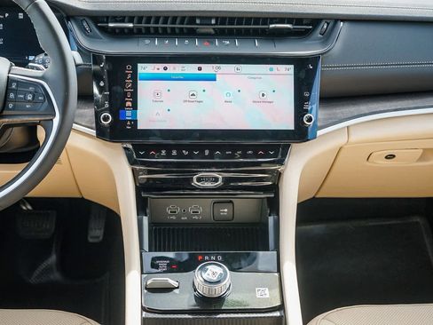 New 2026 Jeep Grand Cherokee L Limited image 14