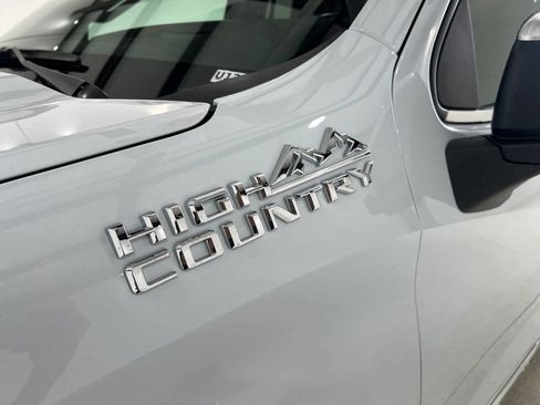 Used 2026 Chevrolet Silverado 1500 High Country AWD/4WD image 31