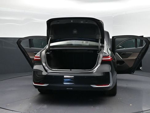 Certified 2025 BMW 530i xDrive 530i xDrive image 51