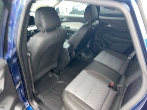 Used 2024 Chevrolet Trax LT w/ Driver Confidence Package FWD image 7