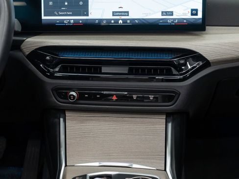 Used 2025 BMW 430i xDrive Convertible image 18