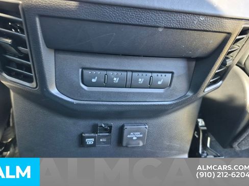 Used 2025 Toyota Tundra Platinum image 26