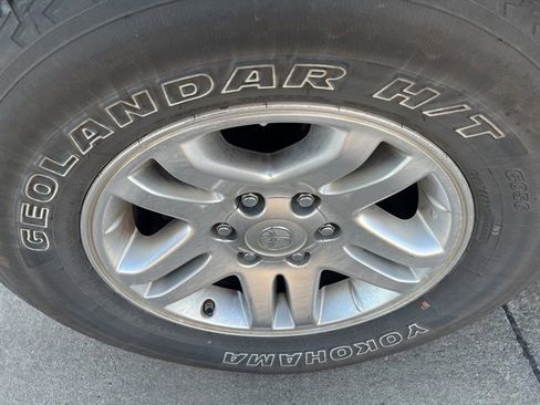 Used 2006 Toyota Sequoia Limited image 11