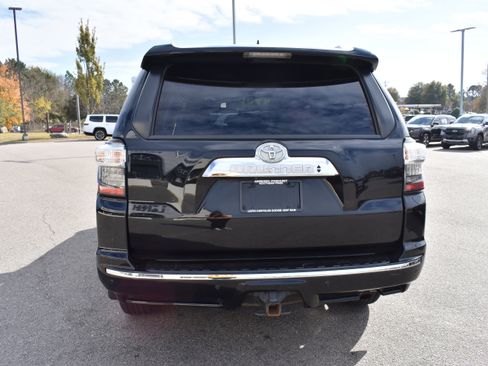 Used 2017 Toyota 4Runner Limited image 8