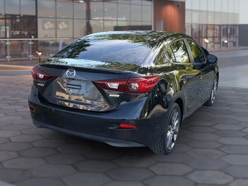 Used 2018 MAZDA MAZDA3 Touring FWD image 14