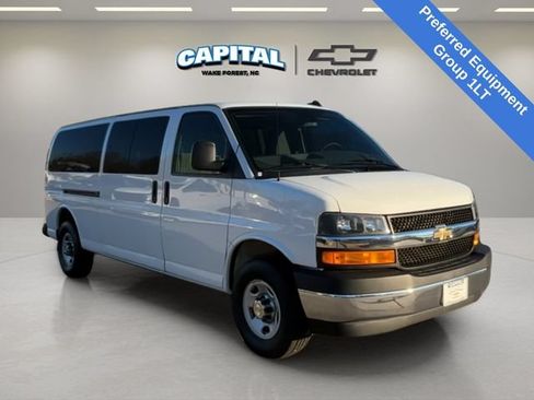 Used 2024 Chevrolet Express 3500 LT w/ LT Preferred Equipment Group RWD image 7