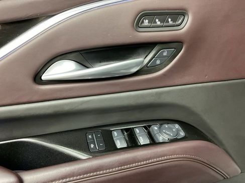 Certified 2024 Cadillac Escalade ESV Sport Platinum image 11