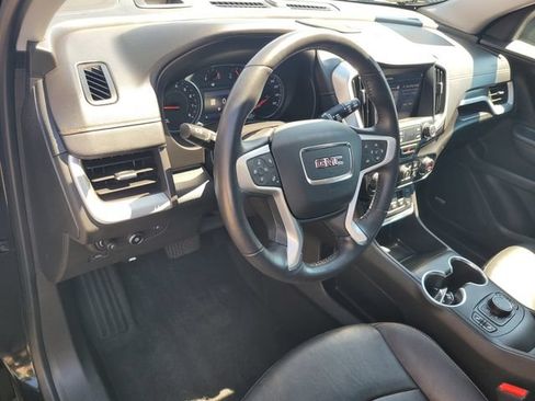 Used 2021 GMC Terrain SLT w/ Infotainment Package II FWD image 9