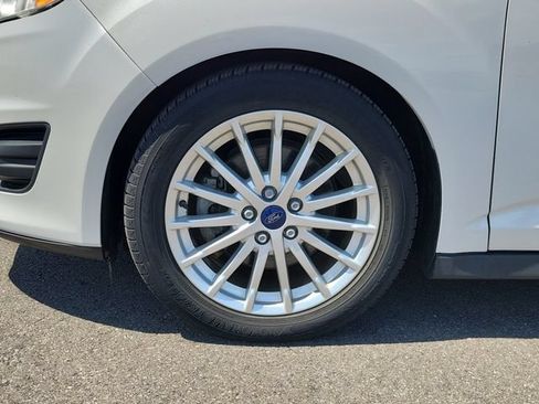 Used 2014 Ford C-MAX Energi SEL w/ Equipment Group 302A FWD image 9