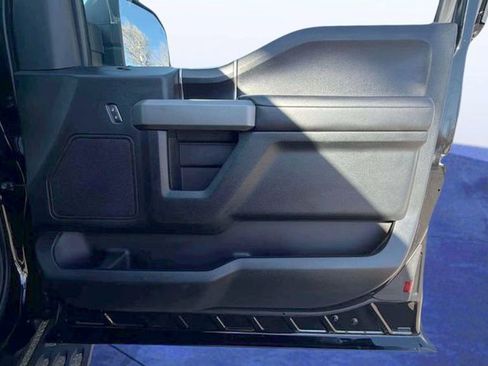 Used 2018 Ford F150 Raptor w/ Equipment Group 801A Mid image 19