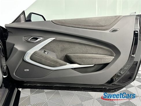 Used 2022 Chevrolet Camaro ZL1 image 37