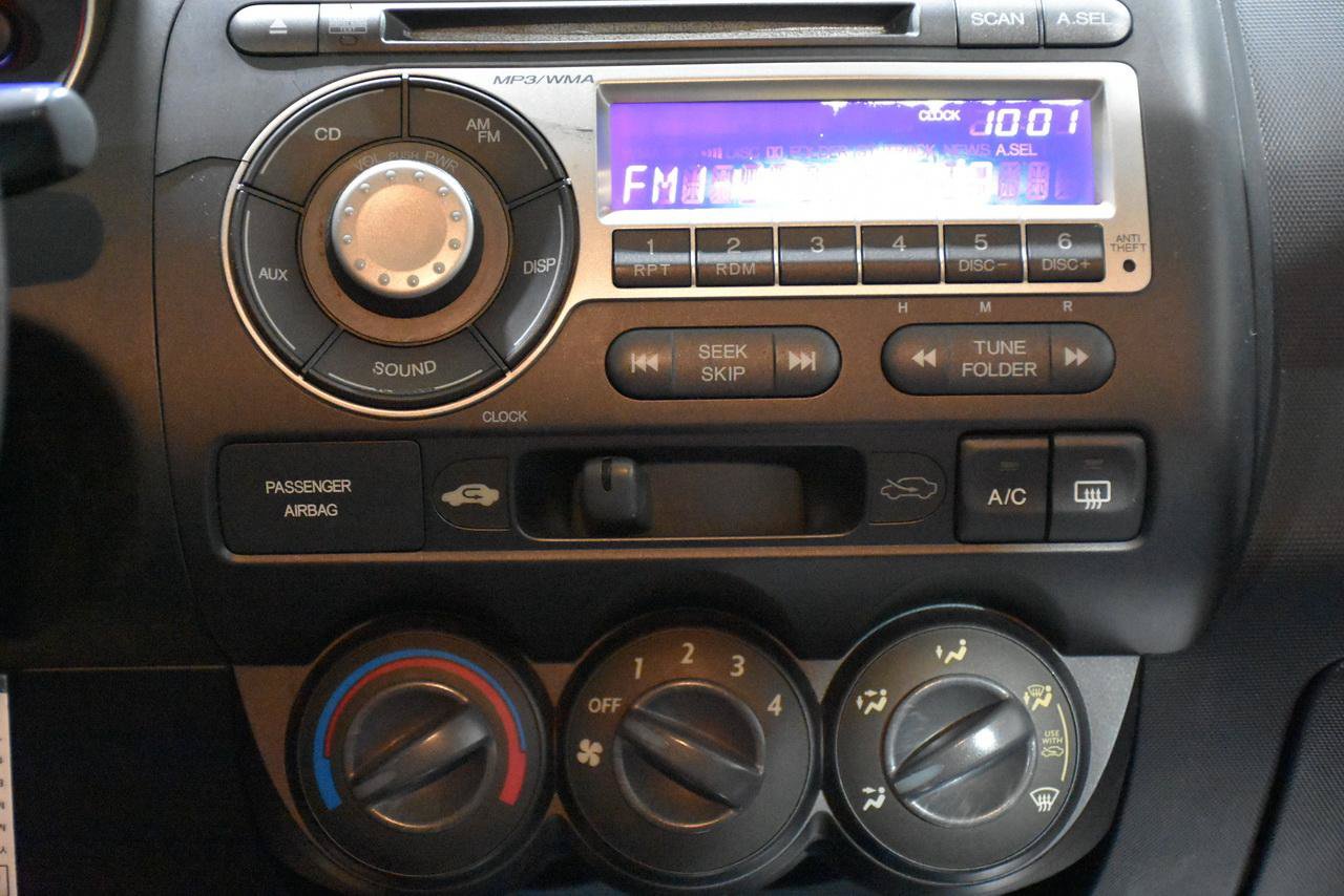 Used 2007 Honda Fit Sport image 16