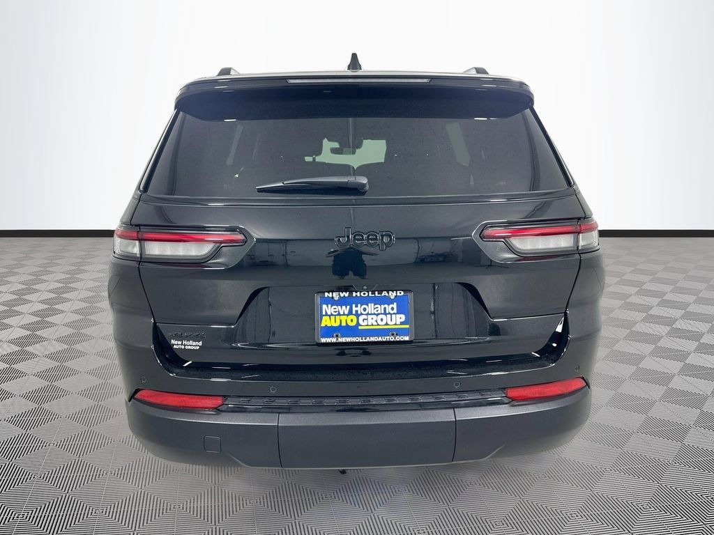 Used 2025 Jeep Grand Cherokee L Altitude AWD/4WD image 6