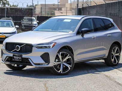 New 2025 Volvo XC60 B5 Ultra w/ Protection Package Premier