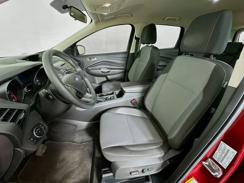 Used 2017 Ford Escape SE image 13