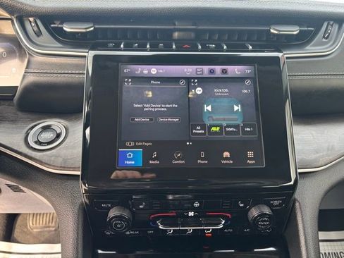 Used 2022 Jeep Grand Cherokee L Limited image 16