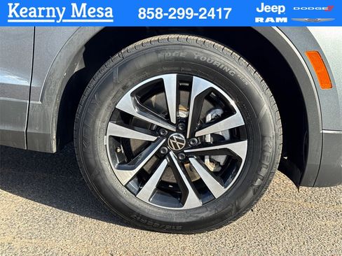 Used 2024 Volkswagen Tiguan S image 7