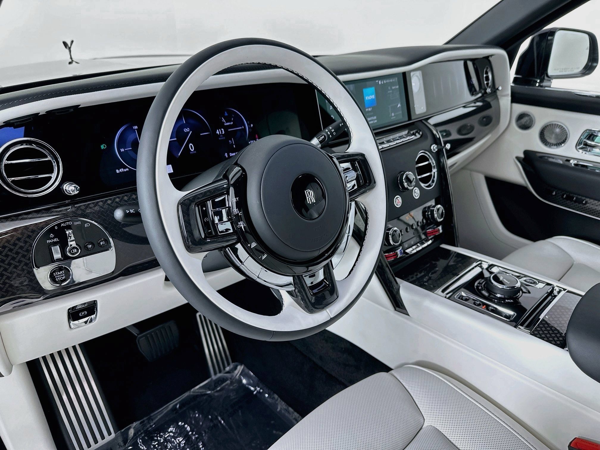 New 2027 Rolls-Royce Cullinan Black Badge AWD/4WD image 11