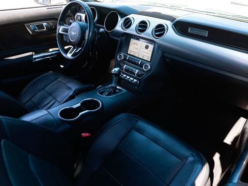 Used 2019 Ford Mustang Premium image 18