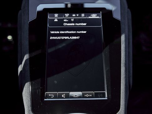 Used 2024 Lamborghini Huracan Sterrato image 74