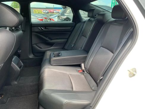Used 2019 Honda Accord Sport image 10