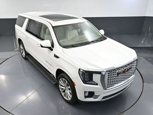 Used 2024 GMC Yukon XL Denali w/ Advanced Technology Package AWD/4WD image 71