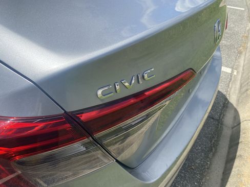 Used 2024 Honda Civic Sport image 12
