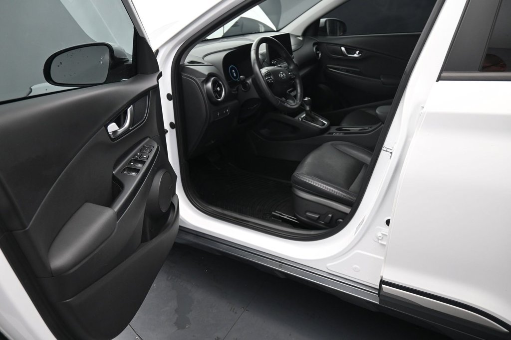 Used 2023 Hyundai Kona Limited FWD image 15