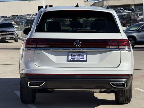 New 2026 Volkswagen Atlas SE image 5