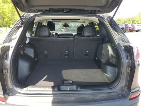 Used 2022 Jeep Cherokee Latitude w/ Sun & Sound Group AWD/4WD image 10