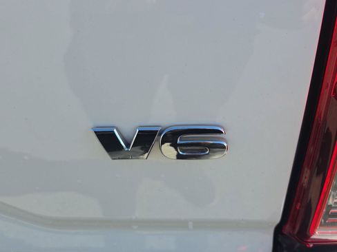 Used 2020 Toyota Tacoma SR AWD/4WD image 6