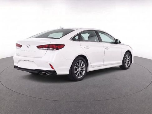 Used 2019 Hyundai Sonata SE w/ Winter Weather Package FWD image 7