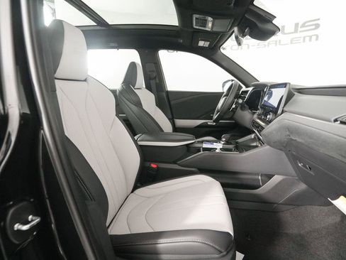 New 2026 Lexus TX 350 AWD image 17