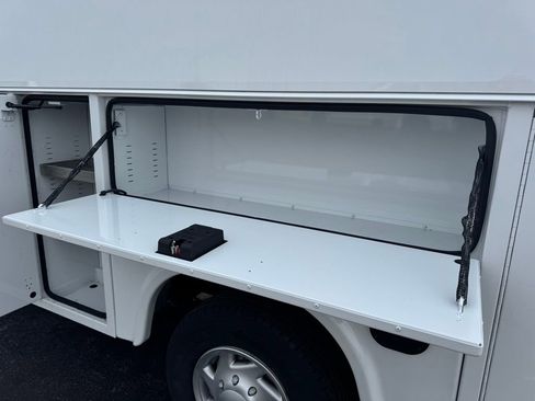 New 2026 Ford E-350 and Econoline 350 Super Duty w/ Interior Upgrade Package RWD image 22